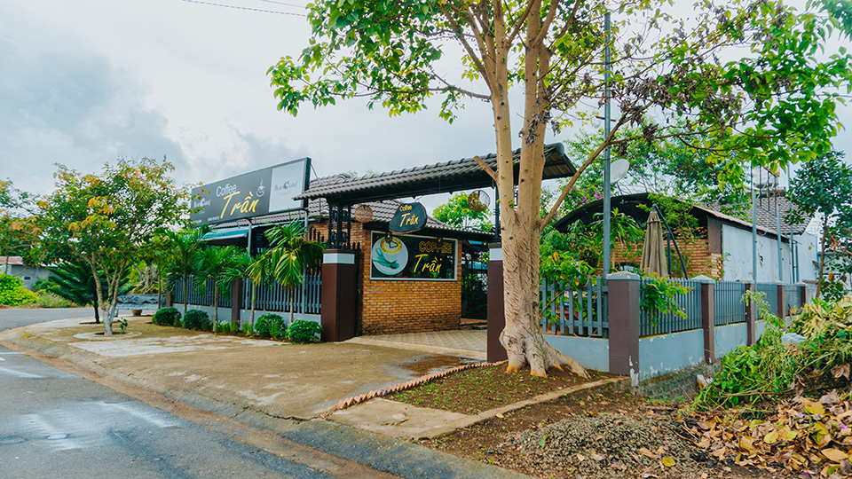 Bảo Lộc: Khai trương quán cà phê sân vườn ngập cây xanh, giảm giá 10%  đến hết ngày 6/6