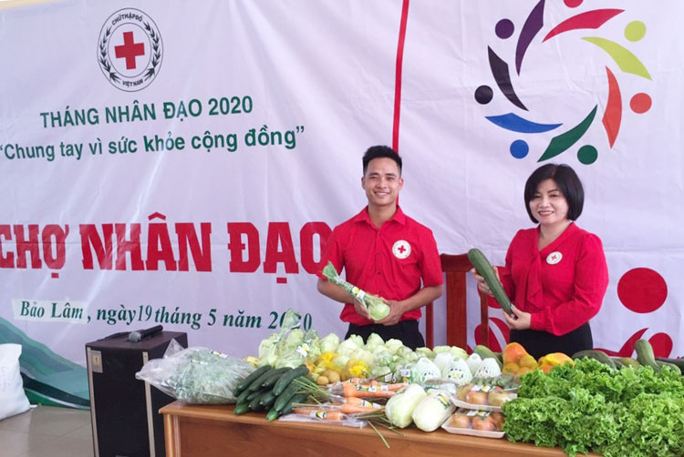 Lâm Đồng: Phiên chợ Nhân đạo phục vụ cho 200 người khó khăn