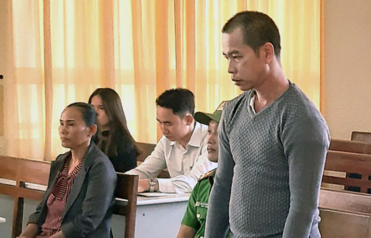 Lâm Đồng: chém giết vợ hờ dã man vì mẫu thuẫn trong quản lý, chi tiêu tiền bạc