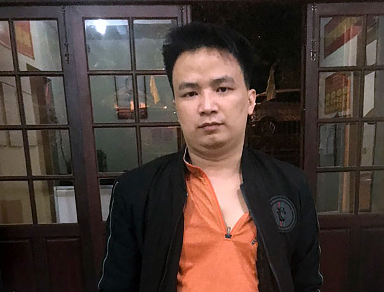 Lâm Đồng: Bắt khẩn cấp đối tượng dùng ảnh khỏa thân tống tiền thiếu nữ