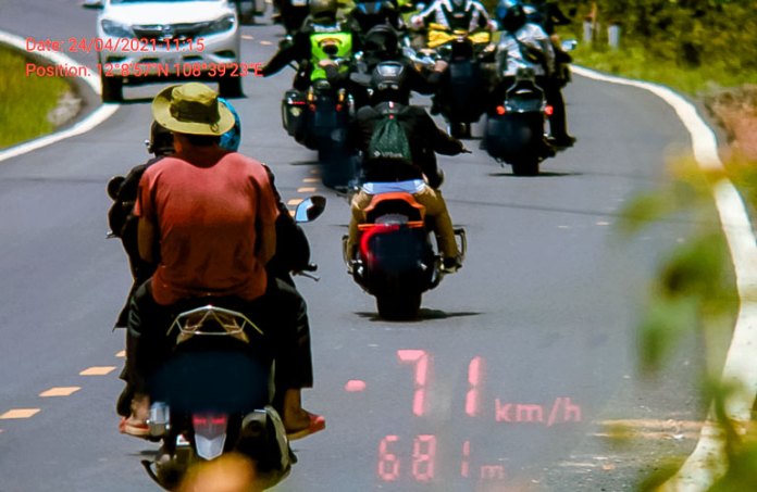 Lâm Đồng: Xử phạt nhiều xe mô tô vi phạm tốc độ trên quốc lộ 27C