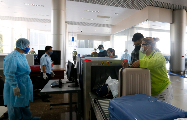 Lâm Đồng: Thành lập chốt kiểm soát phòng chống dịch tại Cảng hàng không Liên Khương